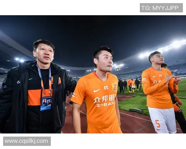 杭州绿城迎战云南丽江全力争胜展现足球魅力与激情对决